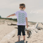 mon|heim kindershirt Flieder mit Monheimer Motiven auf dem Rücken 