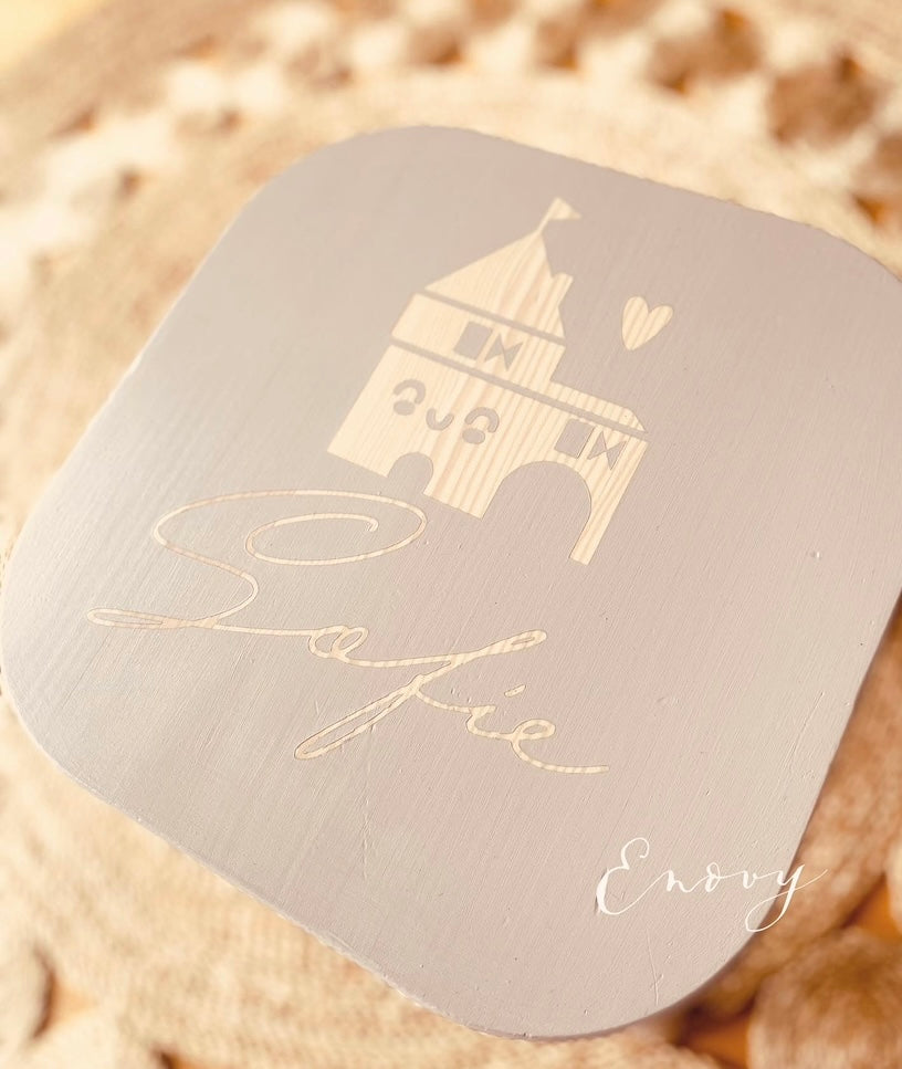 Holzhocker personalisiert